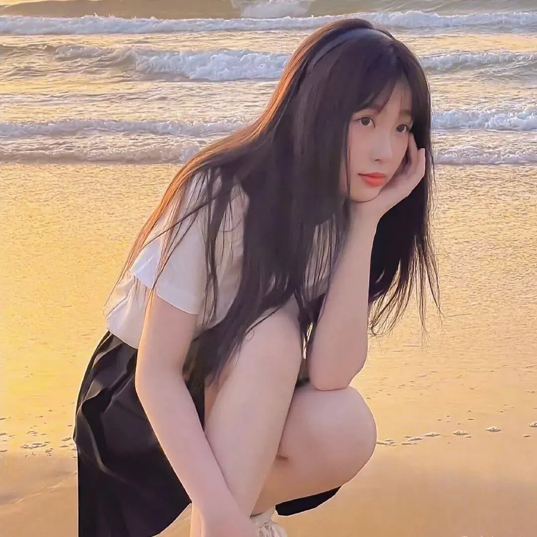 向日葵女孩 封面